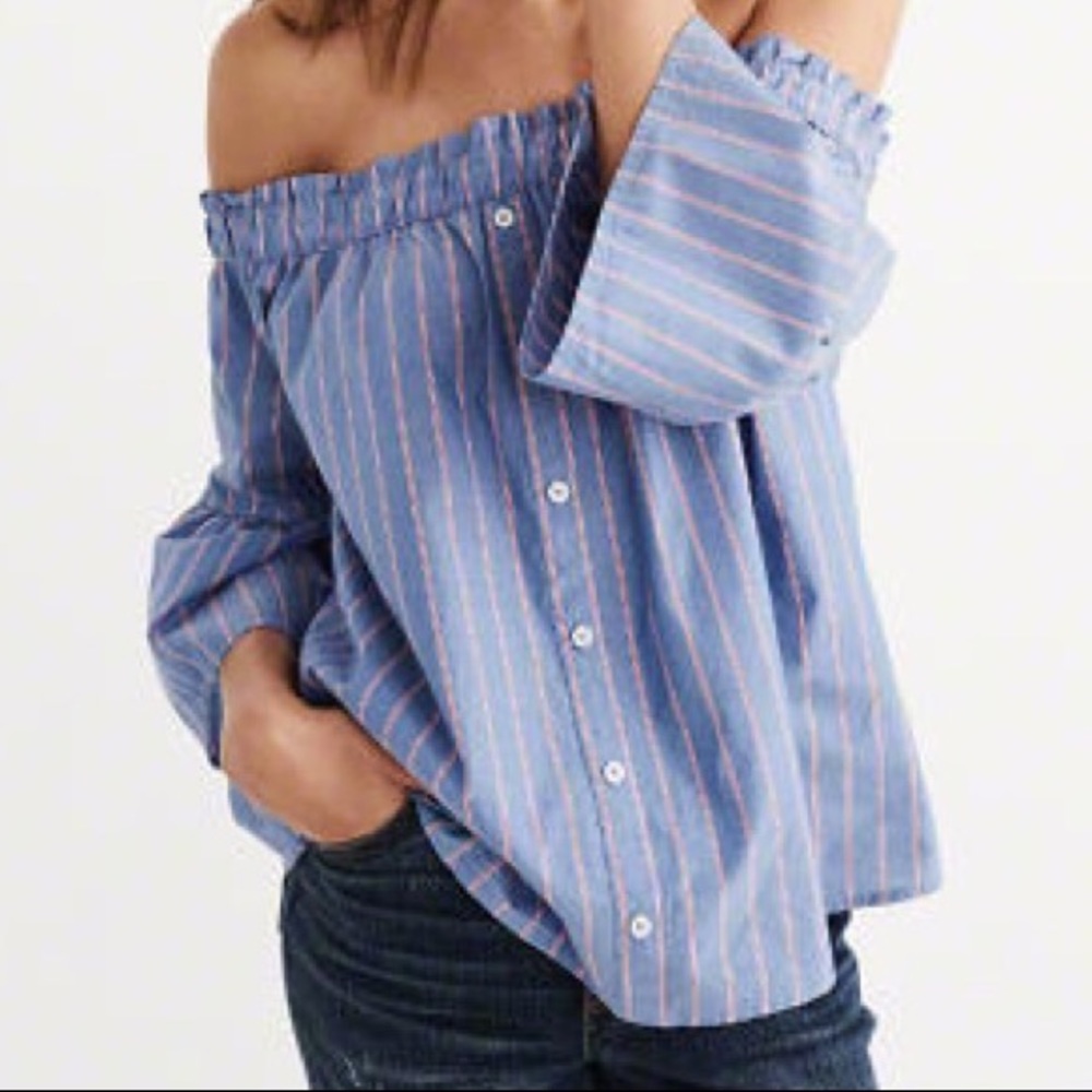 Abercrombie & Fitch Off The Shoulder Top